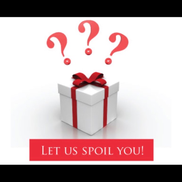 Luxe Reseller Boxes Various Sizes & Brands 5 Items - Picture 3 of 12